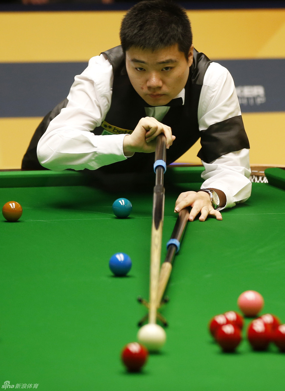 宫鲁鸣：不是体测出问题了 是运动员出问题了